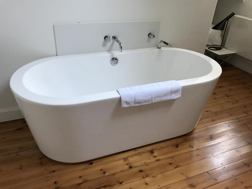 Guesthouse Bernardin Antwerpen Eksteriør billede